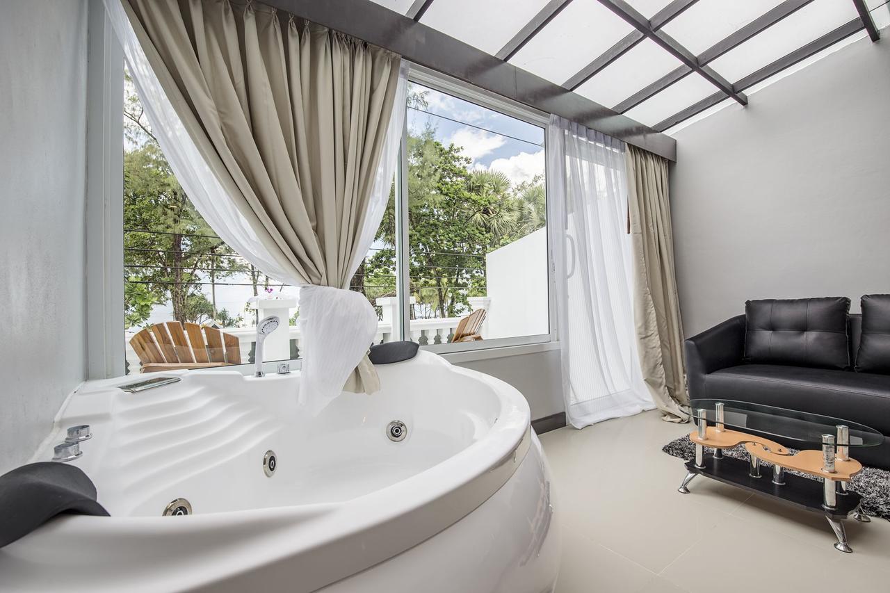 מלון Modern Living Phuket